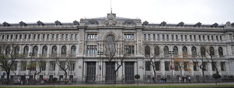 Cae el endeudamiento de las empresas en 2014